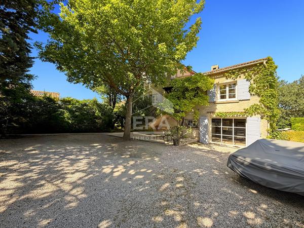ERA PROVAIX maison Bouc Bel Air 7 pièces 161m2