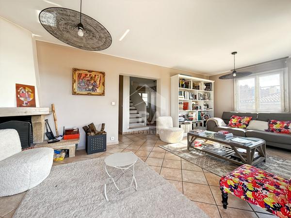 ERA PROVAIX maison Bouc Bel Air 7 pièces 161m2