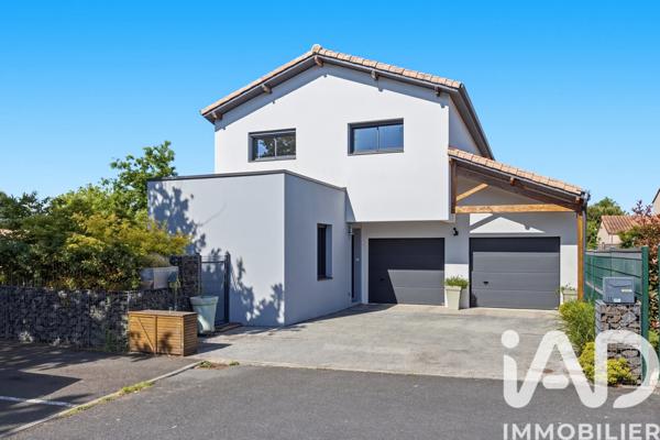Maison à vendre 5 pièces 165 m² Gorges