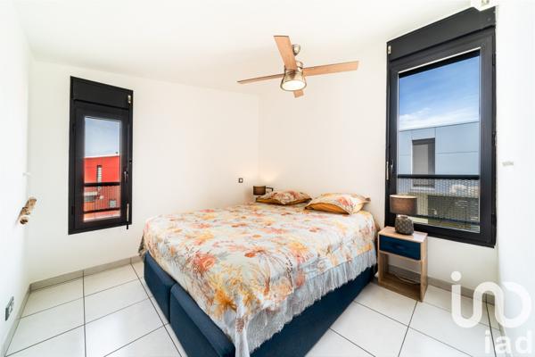 Appartement 4 pièces de 102 m² à Saint-Pierre (97410)