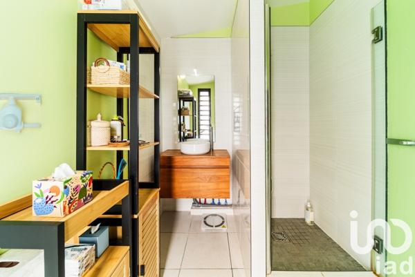 Appartement 4 pièces de 102 m² à Saint-Pierre (97410)