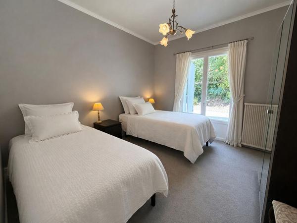 Élégant manoir avec maison d'amis, 11 hectares et vue panoramique