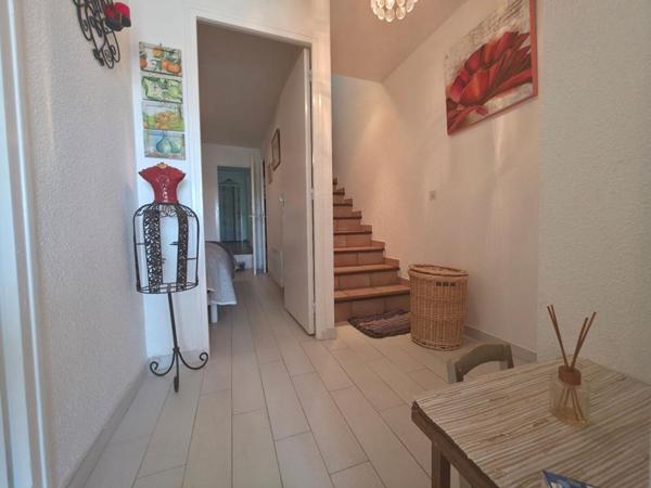 Maison Bormes Les Mimosas 5 pièce(s) 83 m2 parking jardin terrasse