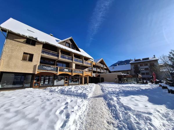 Studio - " Face aux Pistes " - Le PROREL