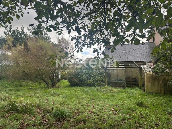 Questembert, au calme d'un hameau, ensemble de 2 maisons en pierres