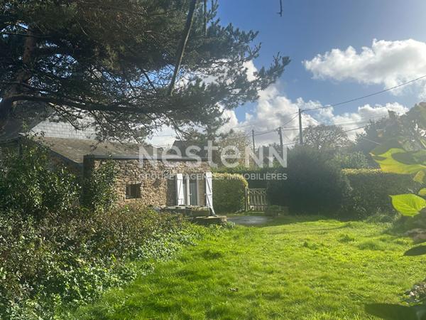 Questembert, au calme d'un hameau, ensemble de 2 maisons en pierres