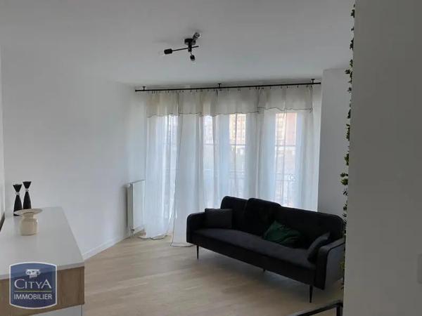Appartement à louer 2 pièces 42.25m² La Garenne-Colombes (92250)