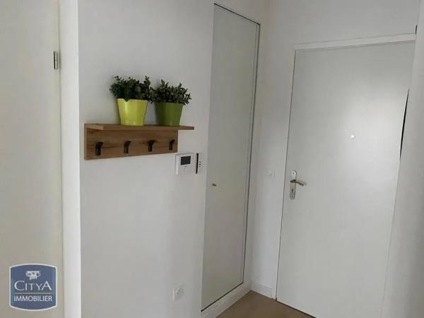 Appartement à louer 2 pièces 42.25m² La Garenne-Colombes (92250)