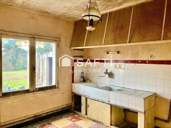 MAISON PLAIN PIED A RENOVER  JARDIN ET GARAGE