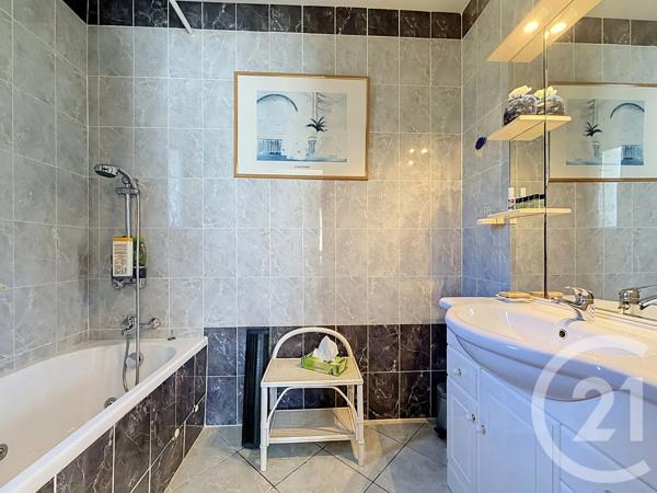 Maison à vendre  4 pièces - 155 m 2   SANTA LUCIA DI MORIANI  - 202