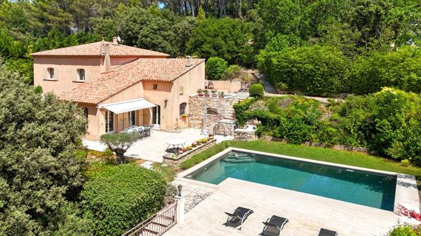 Maison Bouc Bel Air 7 pièce(s) 252 m2