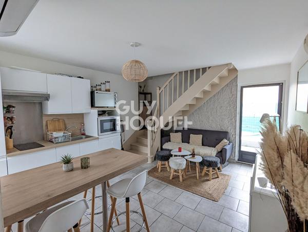 LOCATION d'un appartement F2 (33 m²) à SAINT BONNET DE MURE