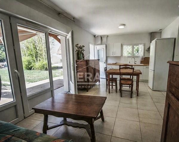 Propriété familiale avec ascenseur, piscine et maison d'invités