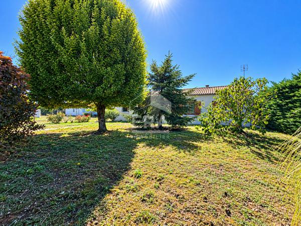 Maison de plain-pied 130 m² - 3 chambres - Terrain 1 000 m² - Proche commerces à Arvert