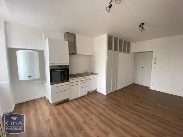 Appartement à louer 2 pièces 36.55m² Oyonnax (01100)