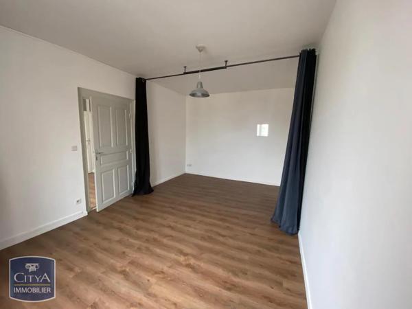Appartement à louer 2 pièces 36.55m² Oyonnax (01100)