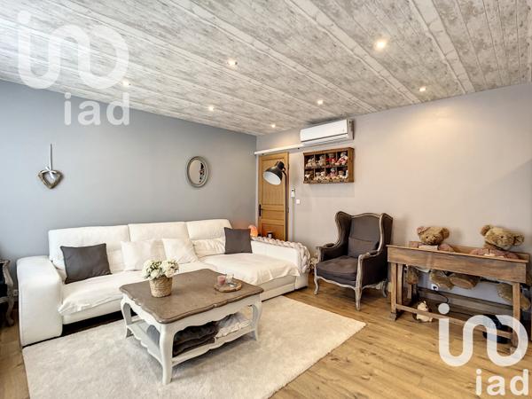 Immeuble à vendre 216 m² Condé-Sainte-Libiaire