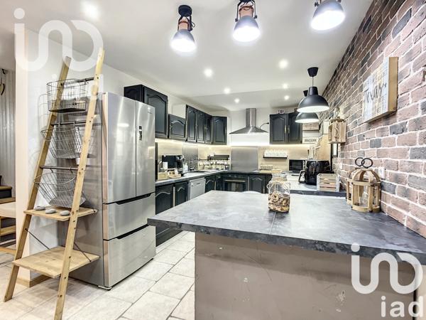 Immeuble à vendre 216 m² Condé-Sainte-Libiaire