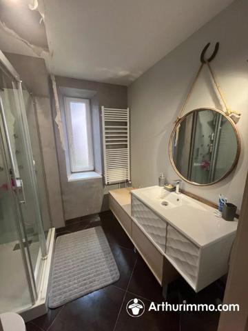 Location                                                      Appartement
                        
                     3 pièces                      63 m2                     à Hérimoncourt