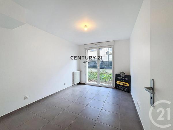 Appartement F4 à vendre  4 pièces - 60,11 m 2   CHOISY LE ROI  - 94