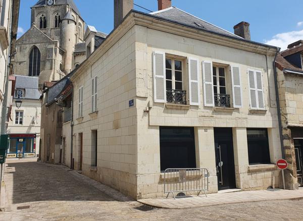 IMMEUBLE COMMERCIAL À VENDRE À SAINT AIGNAN