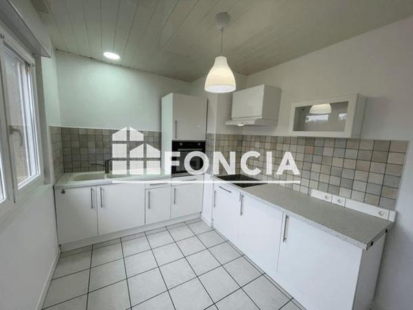 Location Appartement 3 pièces 54.6 m² - 19 RUE AUGISTROU Longuyon 54260