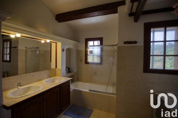 Maison à vendre 5 pièces 132 m² Mandelieu-la-Napoule