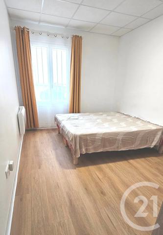 Appartement F3 à vendre  3 pièces - 49,27 m 2   ST DENIS  - 93