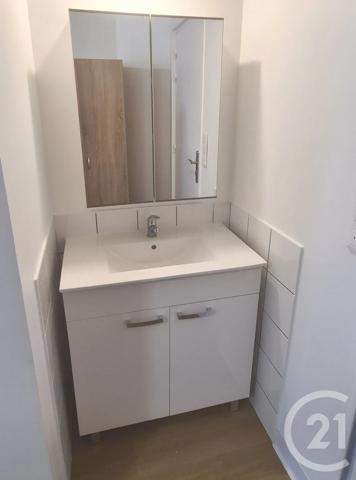 Appartement F3 à vendre  3 pièces - 49,27 m 2   ST DENIS  - 93