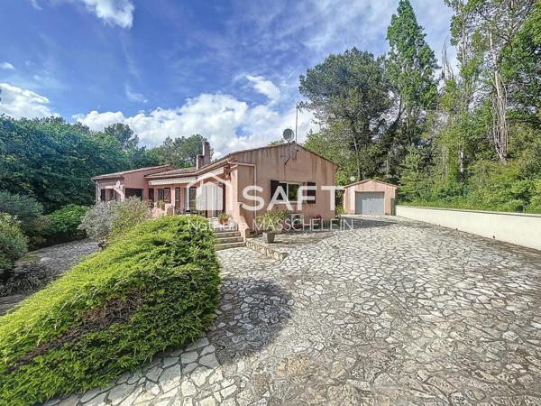 Maison 7pc à vendre à Bagnols-en-forêt proche mer