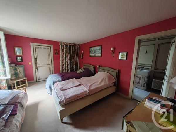 Maison à vendre  8 pièces - 273,94 m 2   BEAUCHAMP  - 95