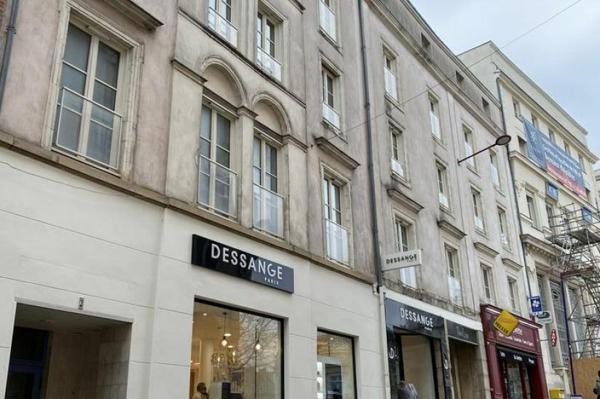 Location - BUREAUX 160 m 2