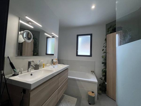 MAISON 4 PIECES PLAIN PIED