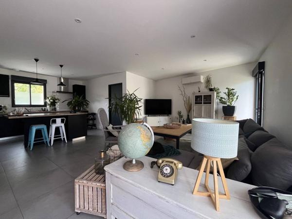 MAISON 4 PIECES PLAIN PIED