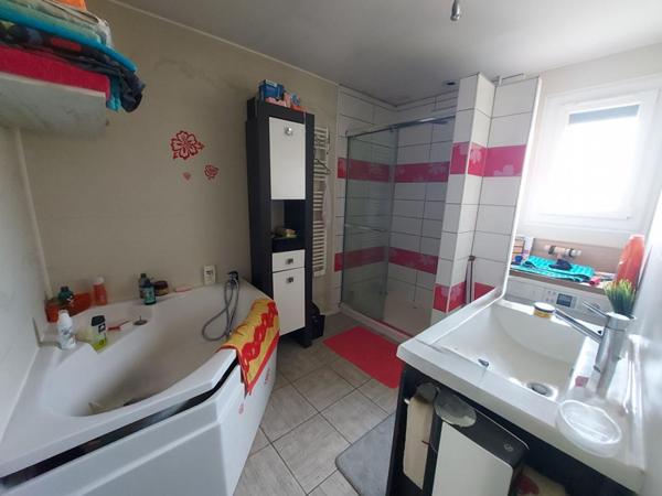 Maison  proche centre bourg 4 pièce(s) 85 m2