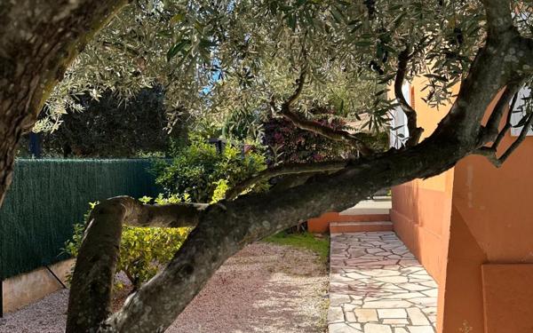 Maison à vendre    5 pièces • 148 m2 Six-Fours-les-Plages