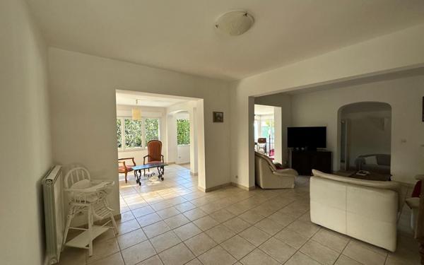 Maison à vendre    5 pièces • 148 m2 Six-Fours-les-Plages