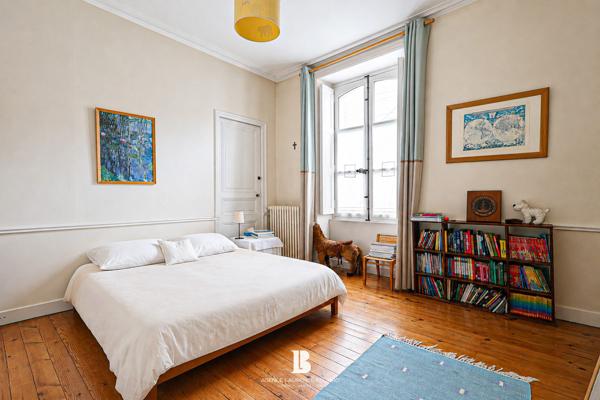 Acheter Maison 8 pièces - 217 m²