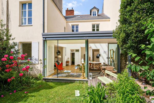 Acheter Maison 8 pièces - 217 m²