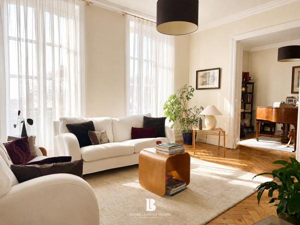 Acheter Maison 8 pièces - 217 m²