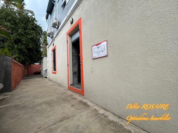 À LOUER – Local commercial +200m² - SAINT DENIS CENTRE VILLE(974)