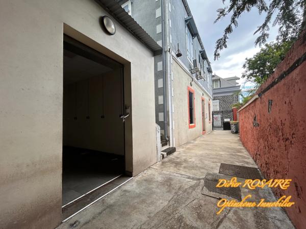 À LOUER – Local commercial +200m² - SAINT DENIS CENTRE VILLE(974)