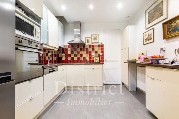 # Appartement – 51m² – Paris 8ème