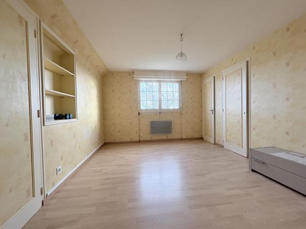 Maison avec 6 chambres et 1300 M2 de Jardin