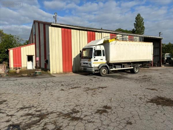 Entrepôt à vendre à Scaër dans le Finistère (29390), ref : 1050497