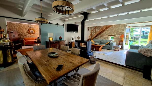 Maison Saint-Vaize avec quatre chambres au calme proche de Saintes