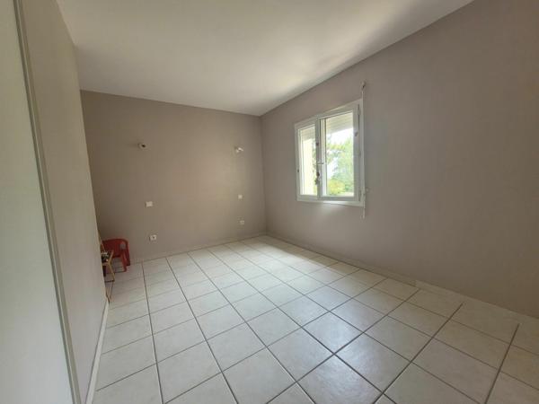 Maison à vendre    5 pièces •  Saint-Martin-d'Ardèche