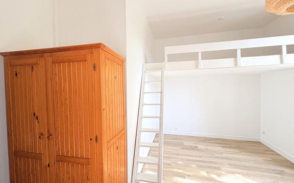 Appartement à vendre    1 pièce •  La Rochelle