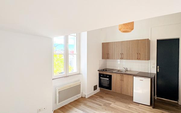 Appartement à vendre    1 pièce •  La Rochelle