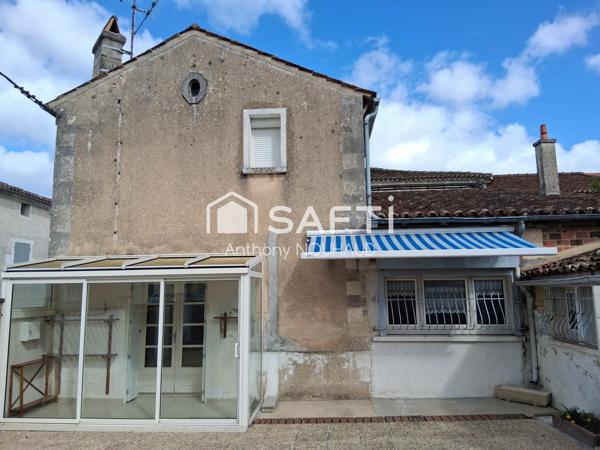 Maison proche centre ville SEGONZAC